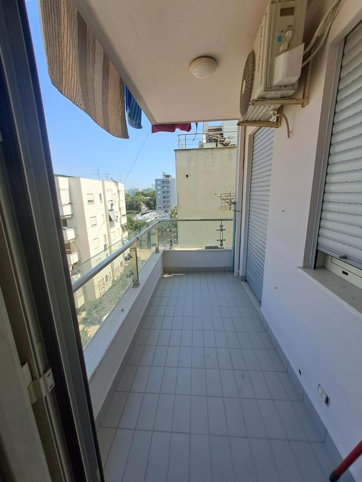 Amazing Seaside Apartament Durrës